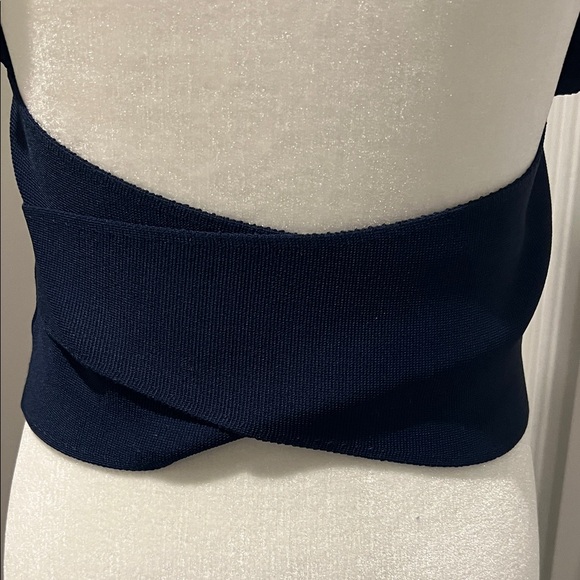 ALC Elegant Navy Knit Halter Top Size XS - Picture 4 of 6